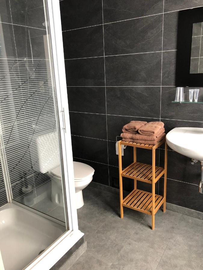 Hotel Oude Abdij Lo-Reninge ภายนอก รูปภาพ