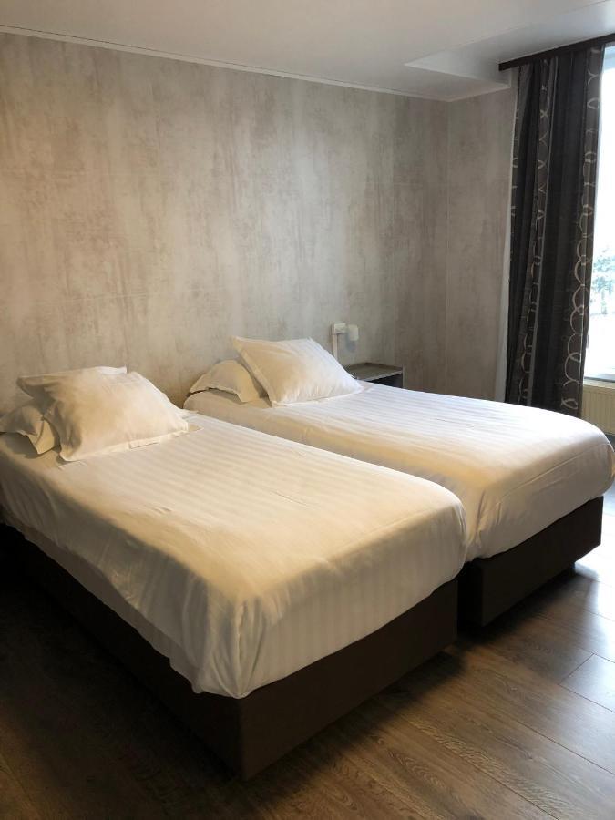Hotel Oude Abdij Lo-Reninge ภายนอก รูปภาพ