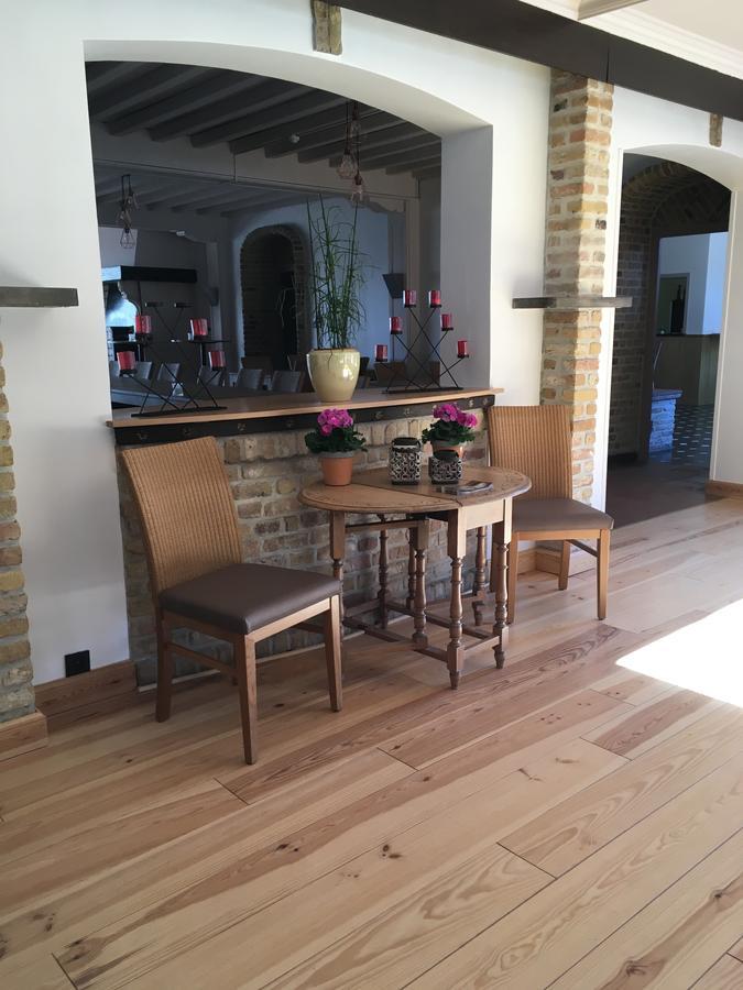 Hotel Oude Abdij Lo-Reninge ภายนอก รูปภาพ